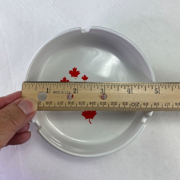 Vintage Canada Souvenir Maple Leaf Red White Ashtray 5 inch - Picture 8 of 8